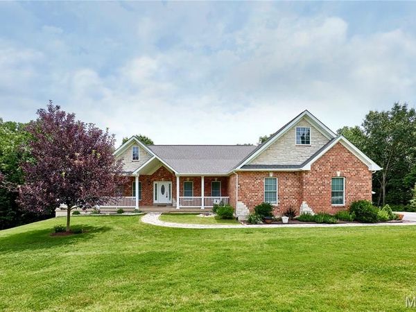520 Quiet Country Lane, Troy, MO 63379