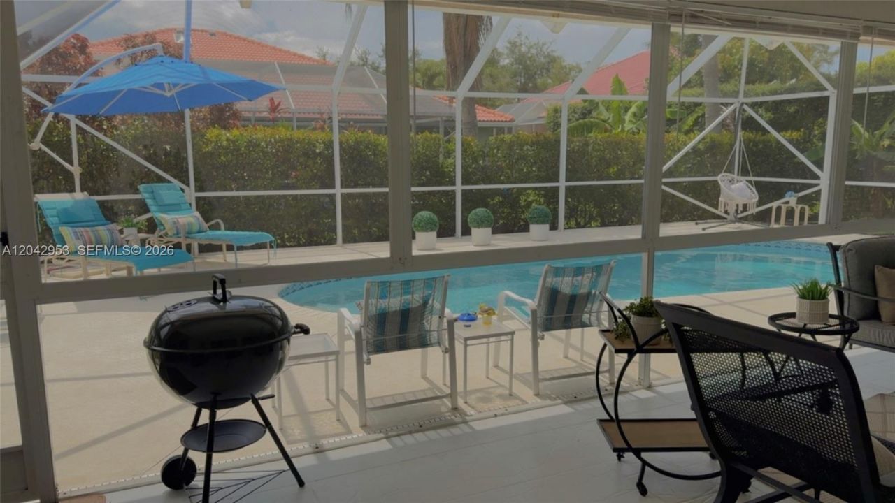 165 Cypress Trce, Unit none, Royal Palm Beach, FL 33411 Photo