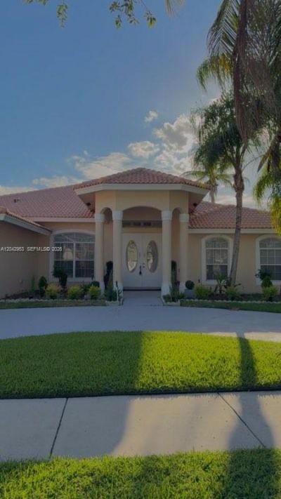 165 Cypress Trce, Unit none, Royal Palm Beach, FL 33411 Photo