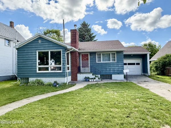 1012 4TH Street , Langdon, ND 58249