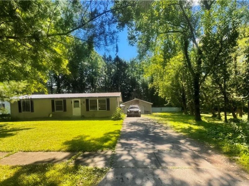 7300 Cliff Drive, Ravenna, OH 44266 Photo 2
