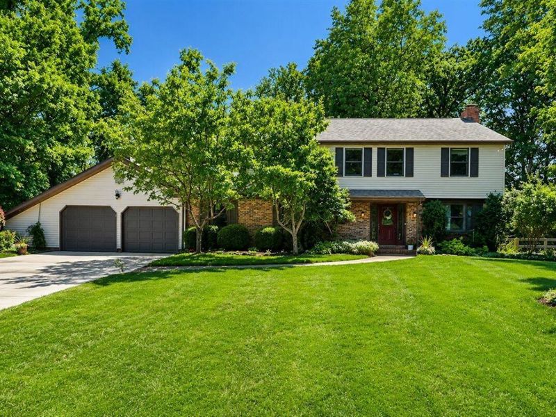 659 Boxford Lane, Columbus, OH 43213 Photo 2