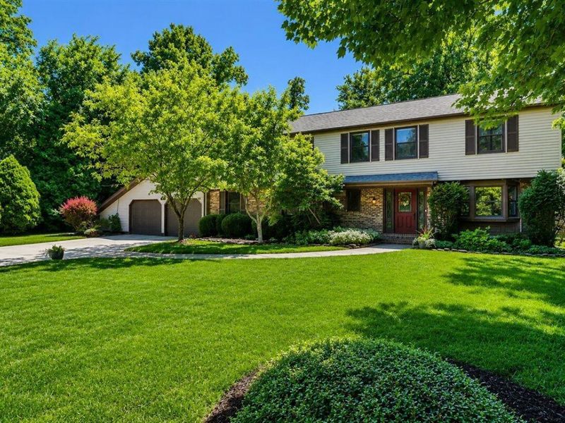659 Boxford Lane, Columbus, OH 43213 Photo 3