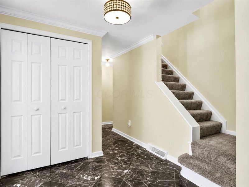 659 Boxford Lane, Columbus, OH 43213 Photo 5