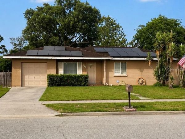 915 DUNKIRK PLACE , LAKE WALES, FL 33853
