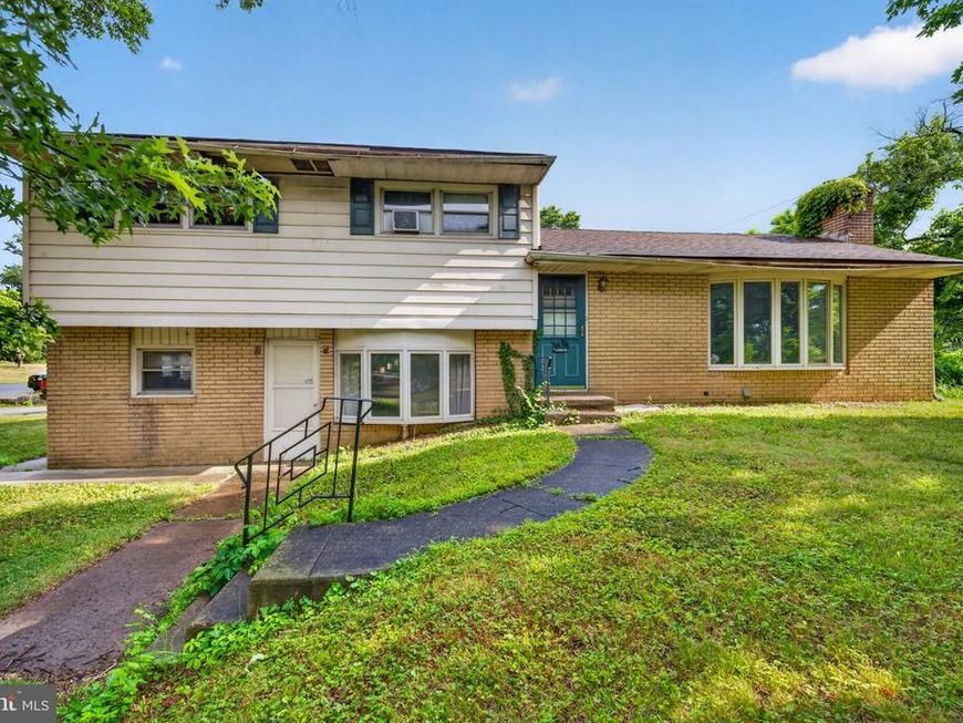933 Big Oak Road , Yardley, PA 19067 Main Photo