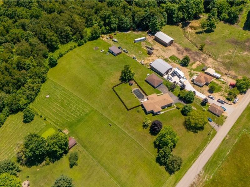 61173 Crozier Ridge Road, Bellaire, OH 43906 Photo 12