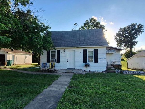 510 S JACKSON Street, Blandinsville, IL 61420
