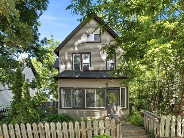 2923 Girard Avenue N, Minneapolis, MN 55411
