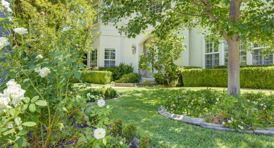 5 Latham Ln, Sacramento, CA 95864 Photo