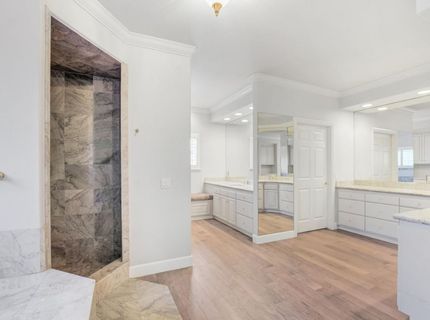 5 Latham Ln, Sacramento, CA 95864 Photo