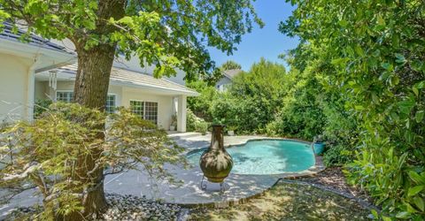 5 Latham Ln, Sacramento, CA 95864 Photo
