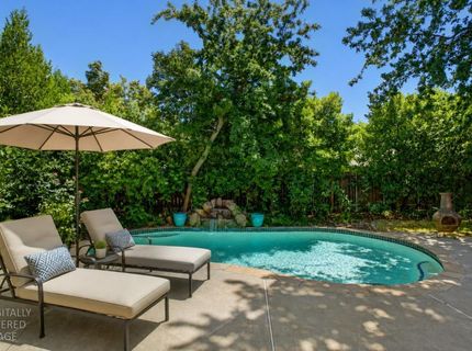 5 Latham Ln, Sacramento, CA 95864 Photo