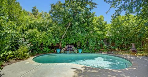 5 Latham Ln, Sacramento, CA 95864 Photo