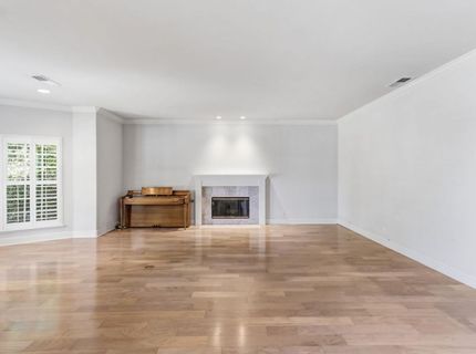 5 Latham Ln, Sacramento, CA 95864 Photo