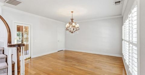 5 Latham Ln, Sacramento, CA 95864 Photo