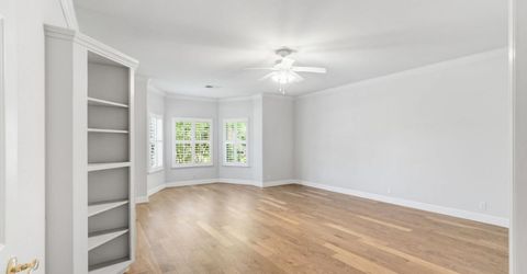 5 Latham Ln, Sacramento, CA 95864 Photo