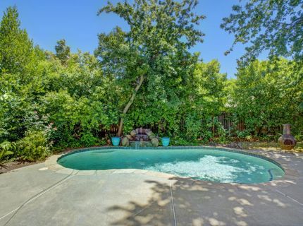 5 Latham Ln, Sacramento, CA 95864 Photo