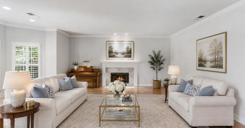 5 Latham Ln, Sacramento, CA 95864 Photo