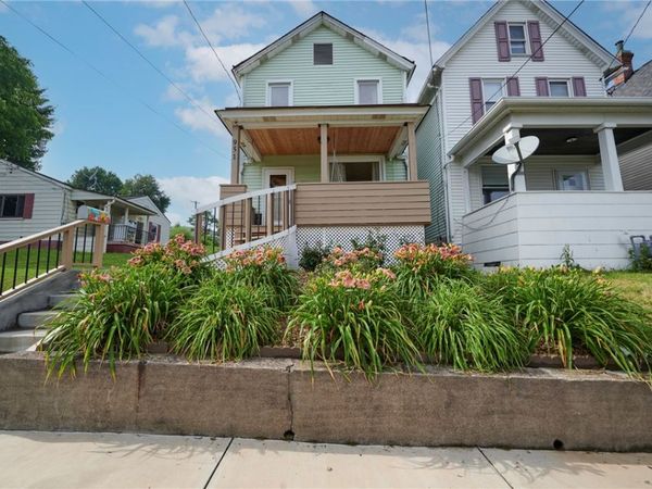 951 Roup Ave, Brackenridge, PA 15014