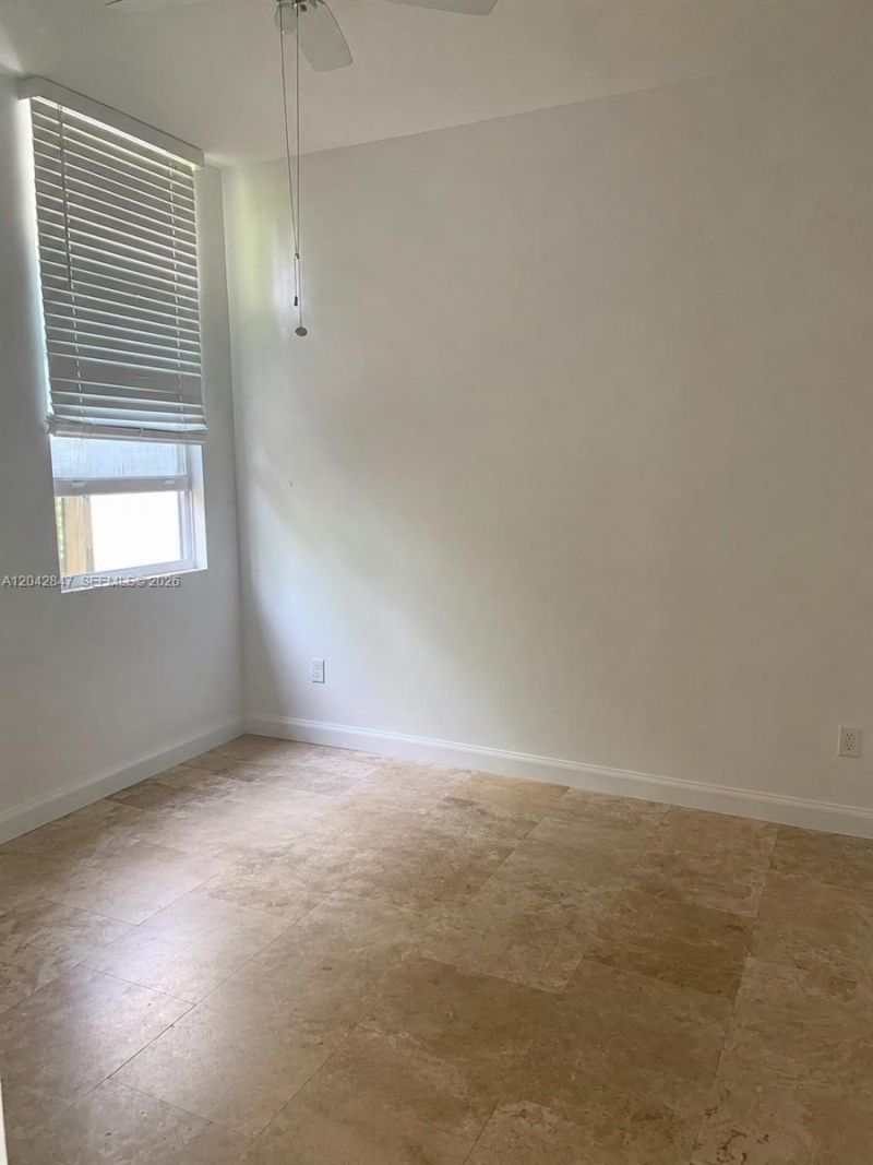 428 NW 82nd Ter, Unit 426, Miami, FL 33150 Photo
