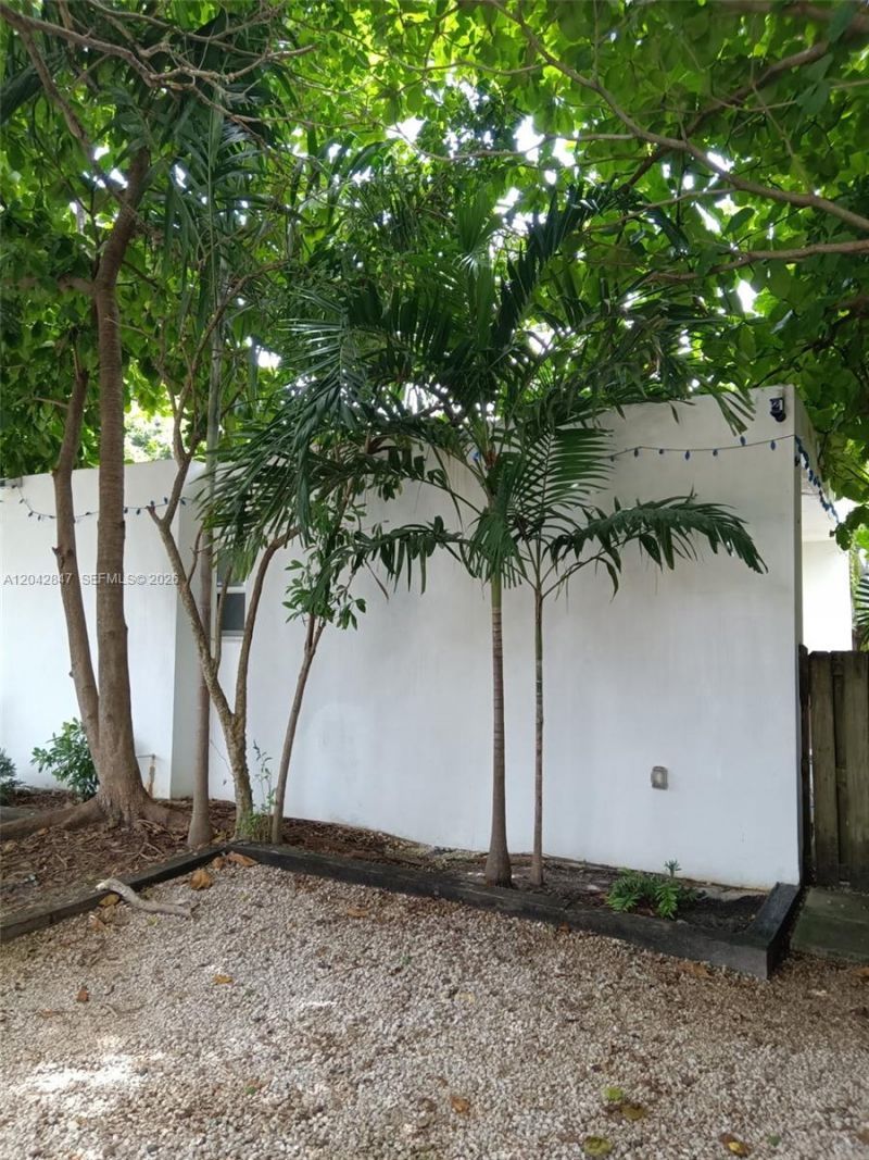 428 NW 82nd Ter, Unit 426, Miami, FL 33150 Photo