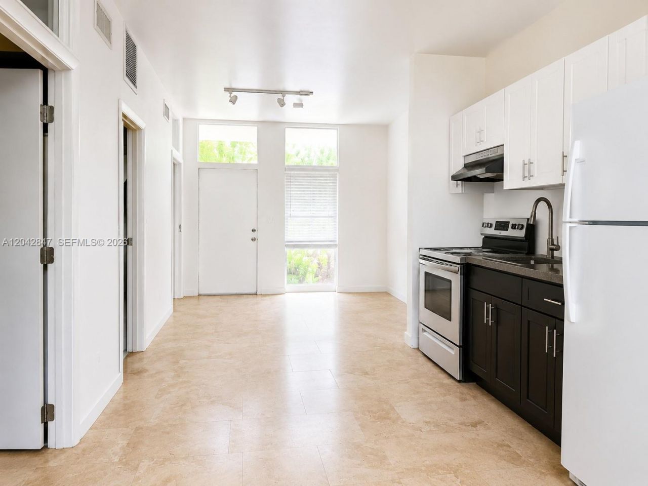 428 NW 82nd Ter, Unit 426, Miami, FL 33150 Photo
