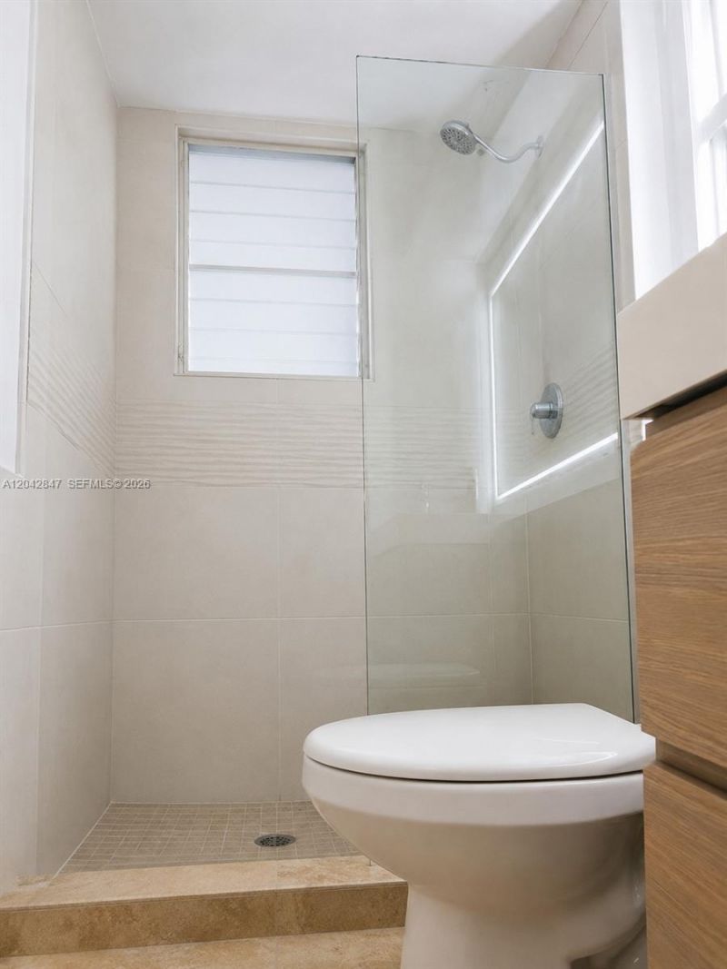 428 NW 82nd Ter, Unit 426, Miami, FL 33150 Photo