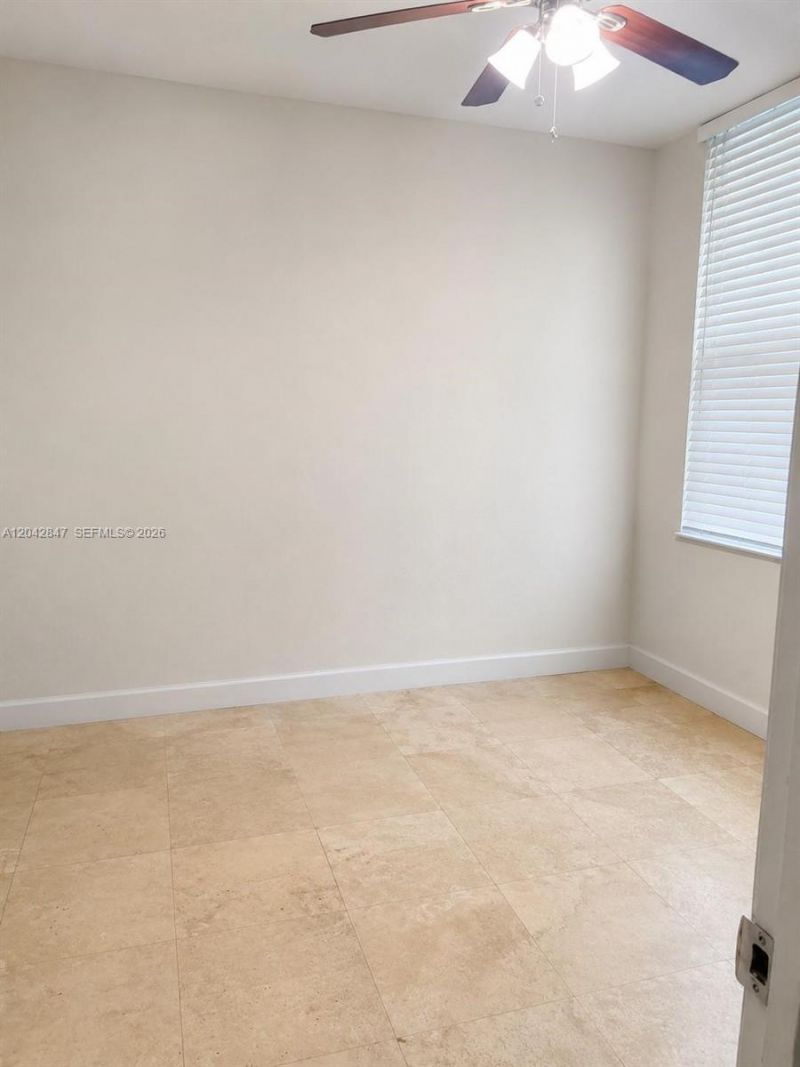 428 NW 82nd Ter, Unit 426, Miami, FL 33150 Photo