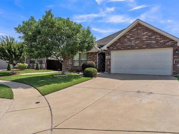 11209 Beechgrove Court, Fort Worth, TX 76140