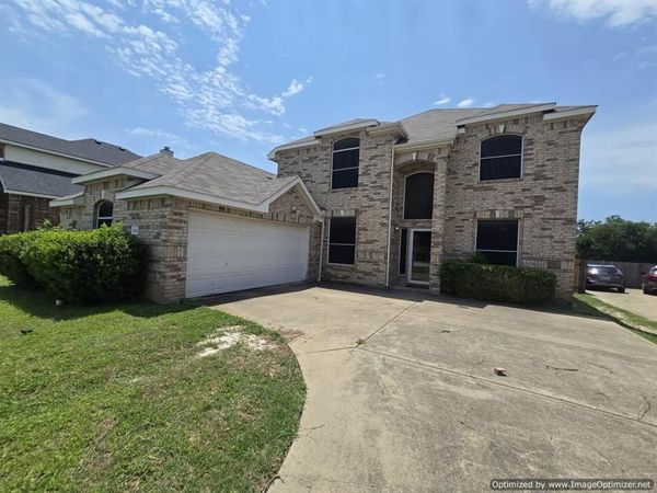 103 S Young Boulevard , DeSoto, TX 75115