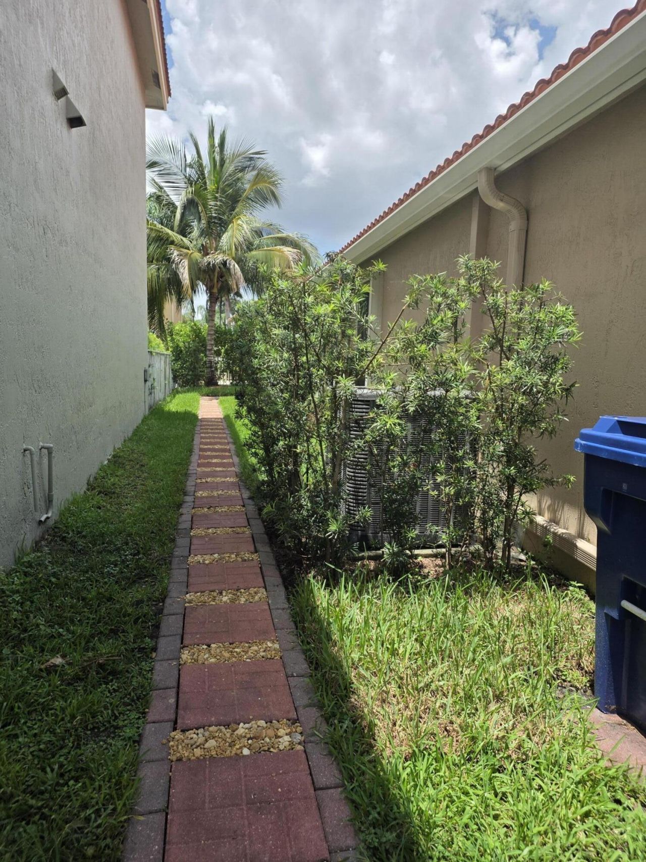 11534 NW 4th Manor, Coral Springs, FL 33071 Photo