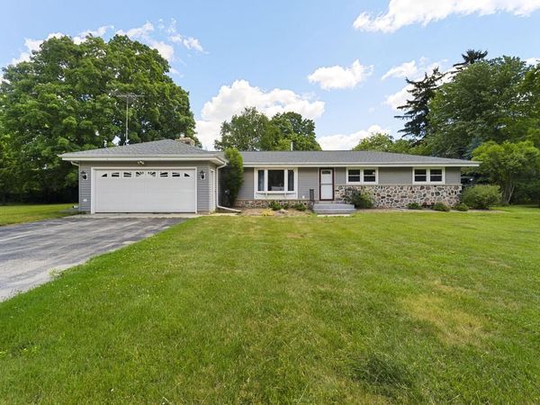 518 W Grand AVENUE, Port Washington, WI 53074