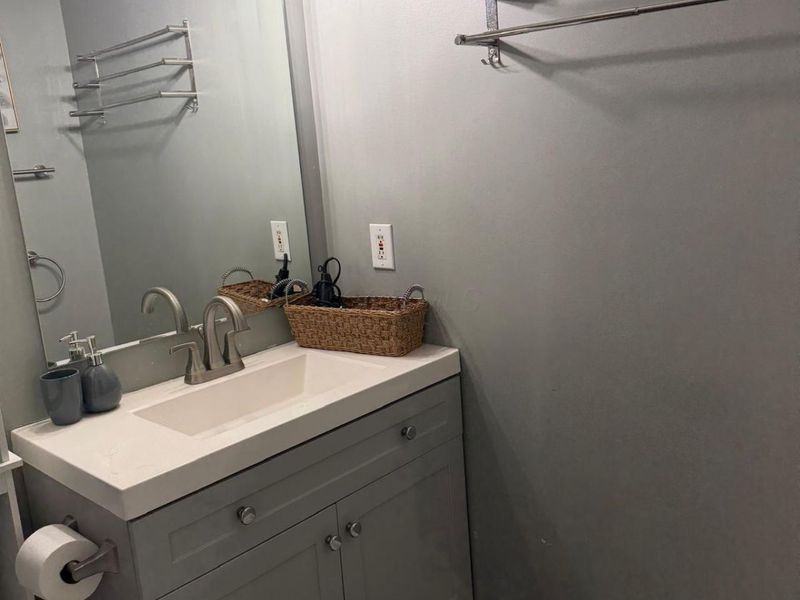 8305 Crete Lane, Blacklick, OH 43004 Photo 6