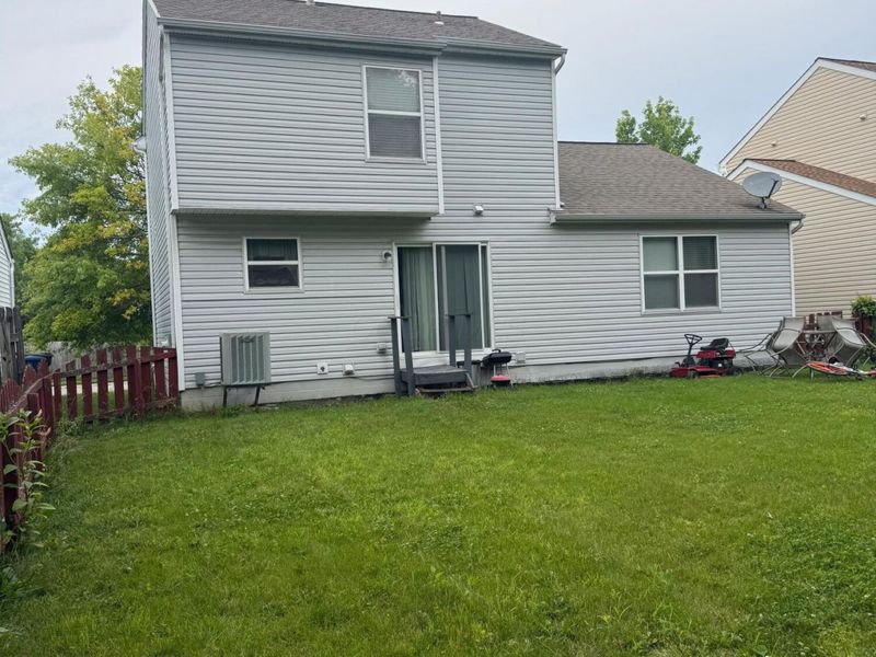 8305 Crete Lane, Blacklick, OH 43004 Photo 8