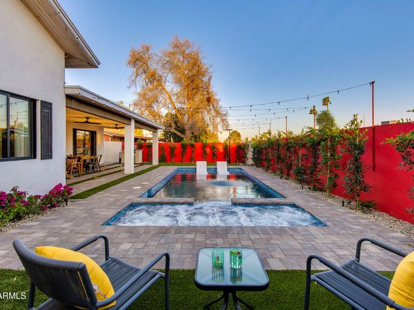 8541 E THOMAS Road, Scottsdale, AZ 85251