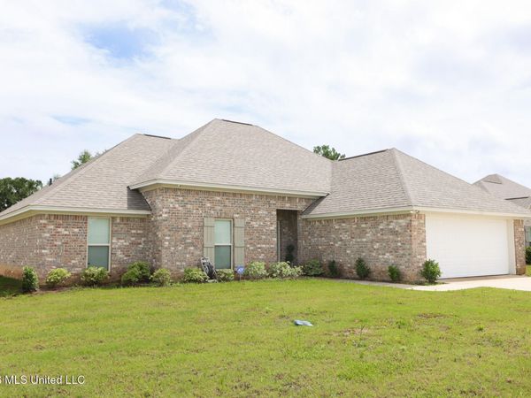 629 Westfield Drive, Pearl, MS 39208