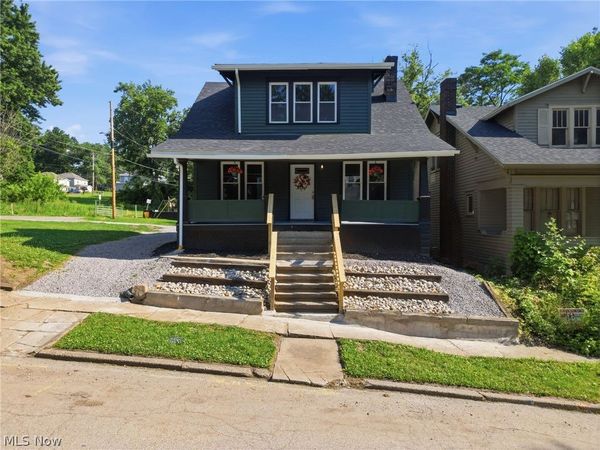 824 Prospect Avenue , Zanesville, OH 43701
