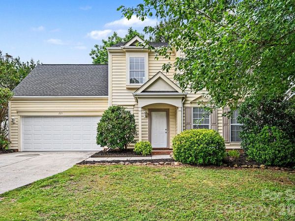 221 Aylesbury Lane, Indian Trail, NC 28079