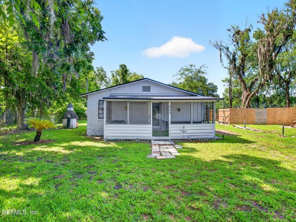 242 HOLLY Court, Jacksonville, FL 32218