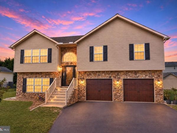913 SHANKS CHURCH ROAD, GREENCASTLE, PA 17225