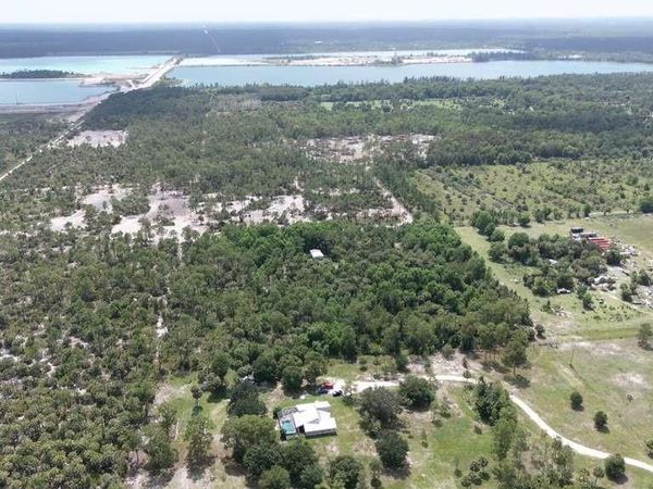 630 Pioneer TRL, NAPLES, FL 34117