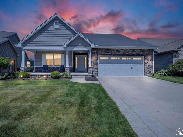 6751 W Summer Breeze Drive, Lambertville, MI 48144