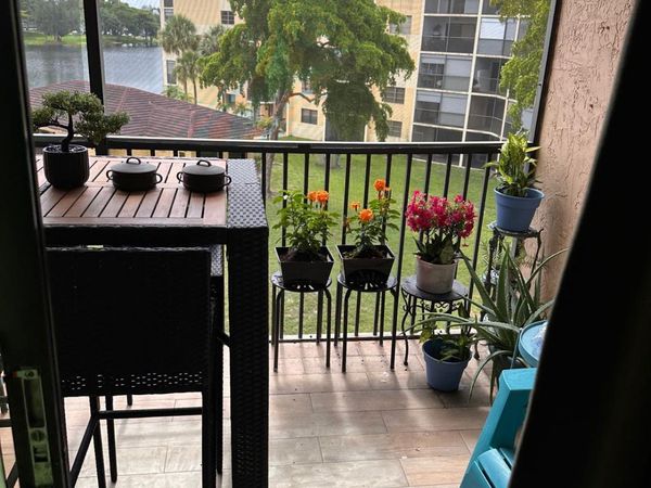6575 W Oakland Park Boulevard, Unit 417, Lauderhill, FL 33313