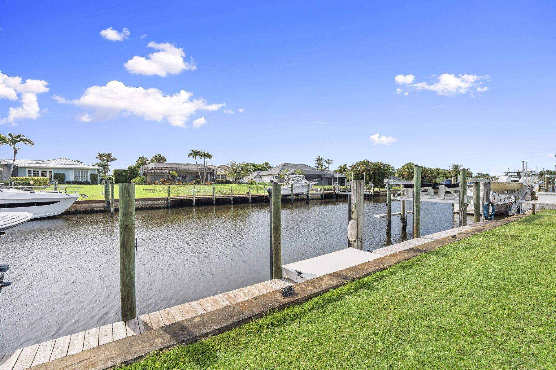3374 SE Fairway E, Stuart, FL 34997 Photo
