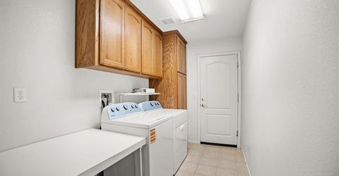 596 Village Dr, Galt, CA 95632 Photo
