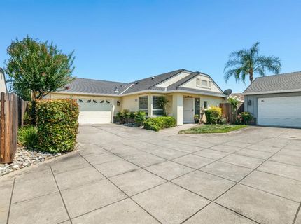 596 Village Dr, Galt, CA 95632 Photo