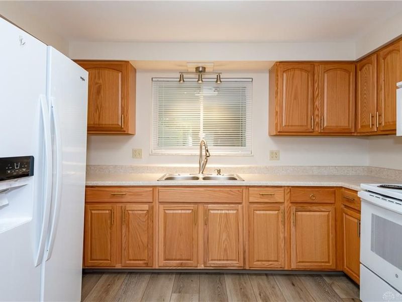 2676 Waynesville Jamestown Road, Caesarcreek Township, OH 45385 Photo 10
