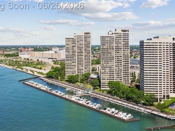 1001 W Jefferson Avenue, Detroit, MI 48226