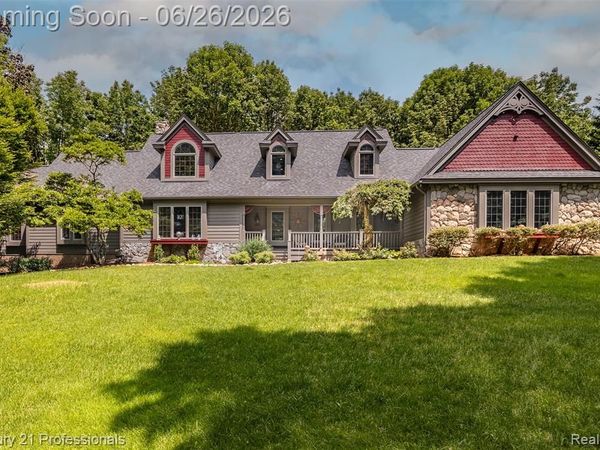 9200 Fox Hollow Road, Independence Twp, MI 48348